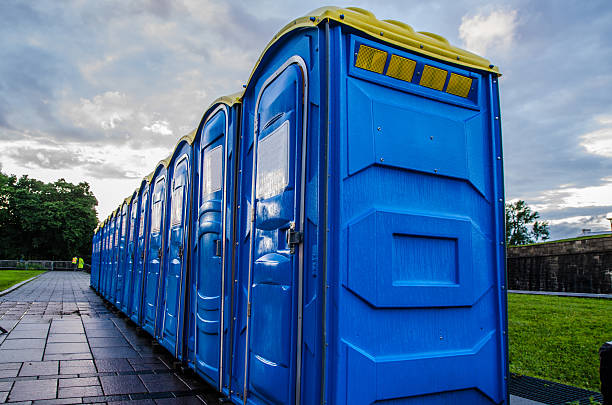 Portable Toilet Options We Offer in Bellville, TX